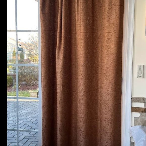 Drapery panels - Picture 2 of 5